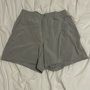 Lululemon Pace Breaker Linerless Short 5" Seal Grey Medium